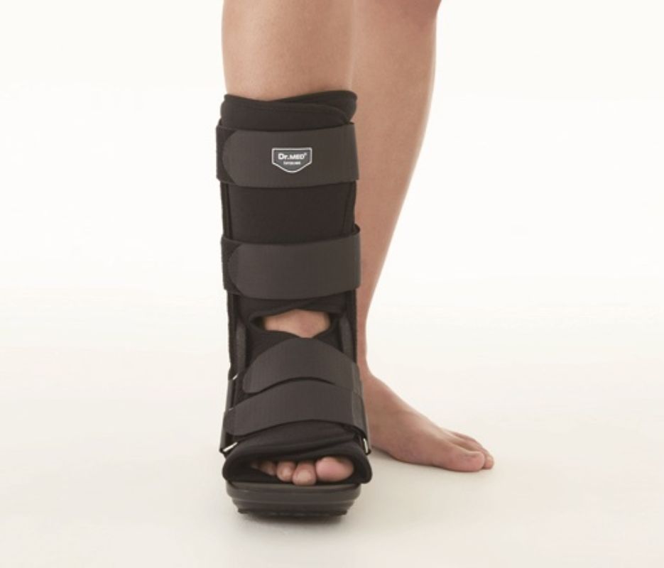 حذاء مشي قصير للكسور من دكتور ميد كام A017-3 مقاس صغير