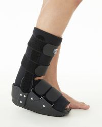 حذاء مشي قصير للكسور من دكتور ميد كام A017-3 مقاس صغير