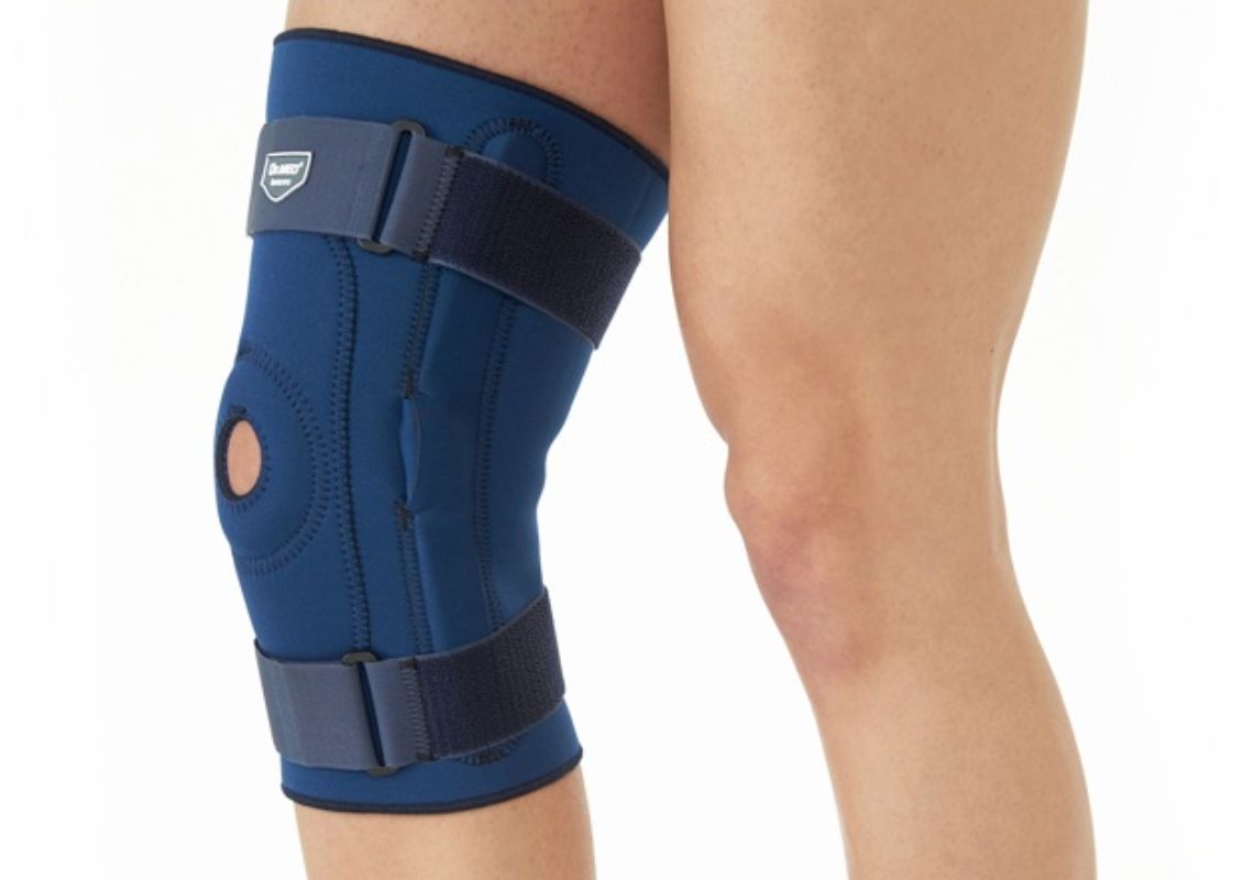 DR. MED KNEE SLEEVE WITH SIDE HINGES K011 SMALL