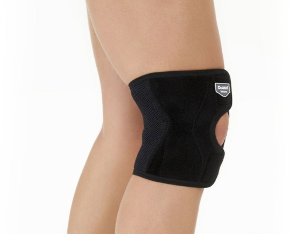 Dr. Med Knee Wrap For Support K031 Large