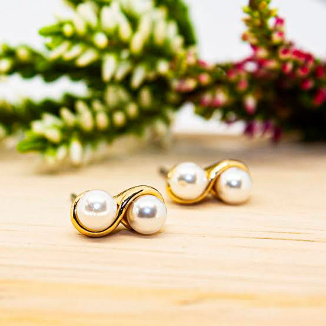 Ear Sense -B13- 4mm Gold White Pearl