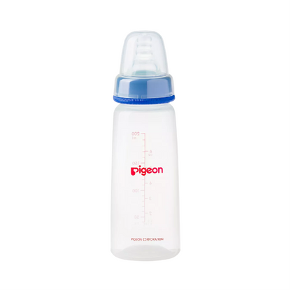Pigeon Plastic Feeding Bottle 200Ml