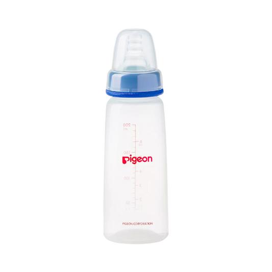 Pigeon Plastic Feeding Bottle 200Ml